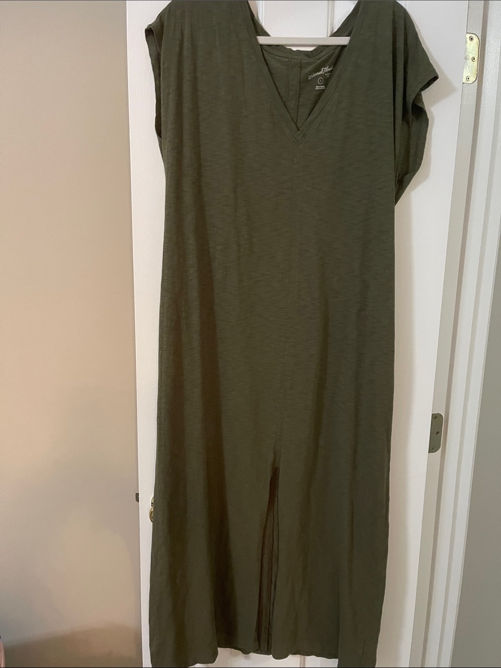Universal Thread Olive Green V-Neck Maxi Dress
